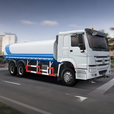 Howo 7 camioneta cisterna 6x4 1 800x800 